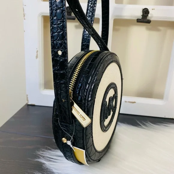 Michael Kors Aidy Small Canteen Crossbody XBody - Picture 3 of 14